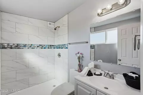 Bath - 7901 E 19th Pl, Tucson, AZ 85710 photo 2 of 2