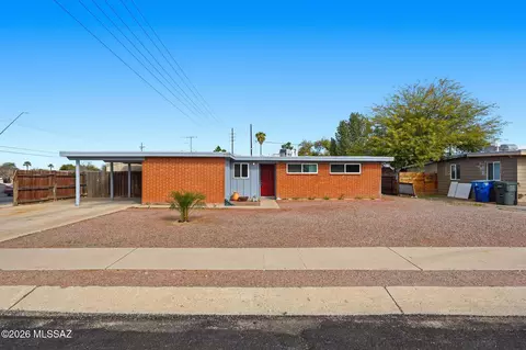 7901 E 19th Pl, Tucson, AZ 85710