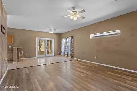 Living - 3642 E Drexel Manor Stra, Tucson, AZ 85706 photo 1 of 3