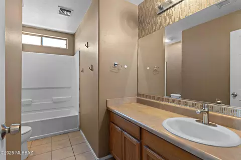 Bath - 3642 E Drexel Manor Stra, Tucson, AZ 85706 photo 3 of 3