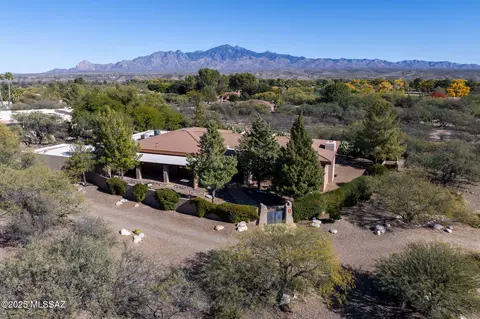 8 Avenida Gutierrez, Tumacacori, AZ 85640