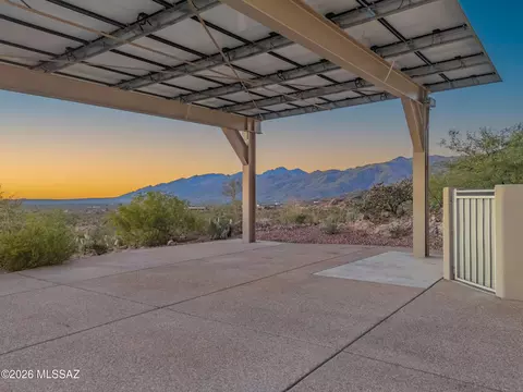 Exterior - 13251 E Saddlerock Rd, Tucson, AZ 85749 photo 8 of 11