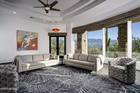 Living - 13251 E Saddlerock Rd, Tucson, AZ 85749 photo 1 of 3