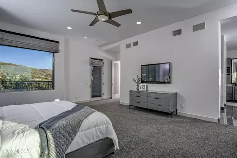 Bedroom - 13251 E Saddlerock Rd, Tucson, AZ 85749 photo 2 of 6
