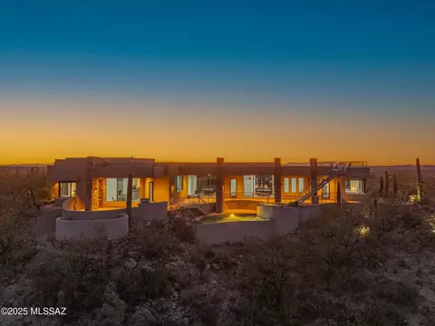 Exterior - 13251 E Saddlerock Rd, Tucson, AZ 85749 photo 3 of 11