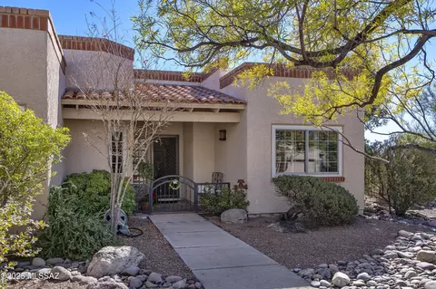 5450 N Crescent Ridge Dr, Tucson, AZ 85718