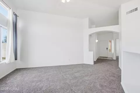 Living - 8200 S Via Elemental, Tucson, AZ 85747 photo 2 of 3