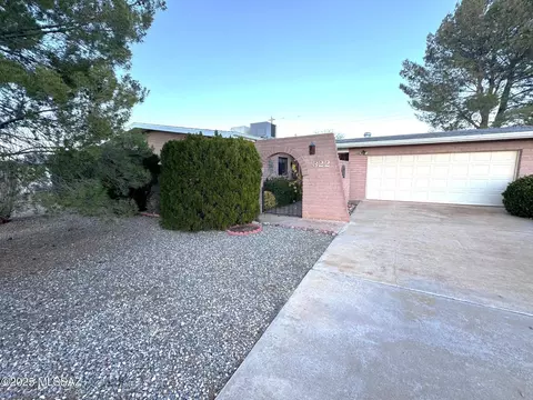 322 N Sage St, Sunsites, AZ 85625