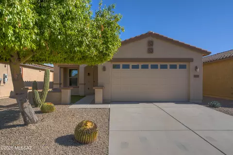 8592 N Western Juniper Ter, Tucson, AZ 85743