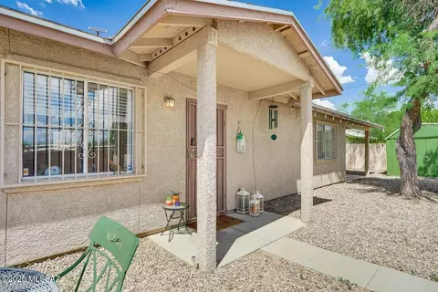 532 W District St, Tucson, AZ 85714