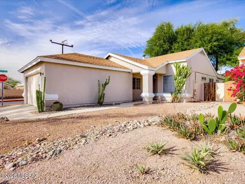 4372 W Blacksmith St, Tucson, AZ 85741