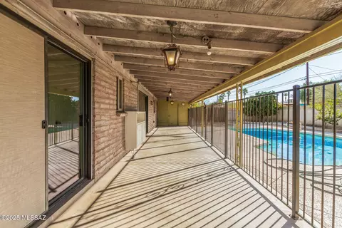Exterior - 5322 E Hawthorne St, Tucson, AZ 85711 photo 1 of 7