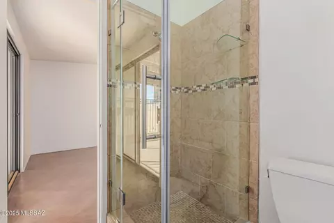 Bath - 5322 E Hawthorne St, Tucson, AZ 85711 photo 1 of 4
