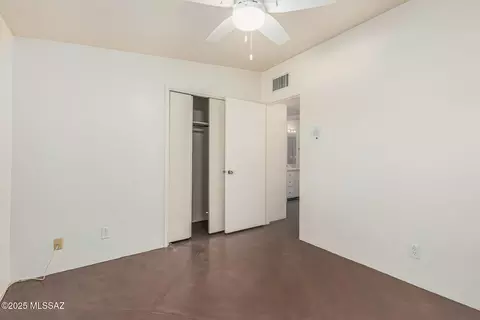 Bedroom - 5322 E Hawthorne St, Tucson, AZ 85711 photo 4 of 4