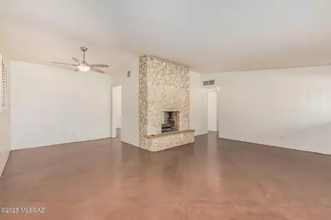 Living - 5322 E Hawthorne St, Tucson, AZ 85711 photo 3 of 9