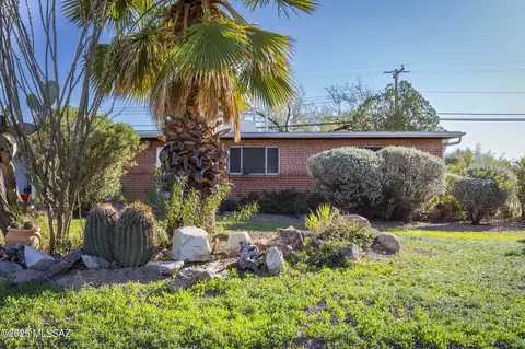 Exterior - 4902 E Copper St, Tucson, AZ 85712 photo 22 of 24
