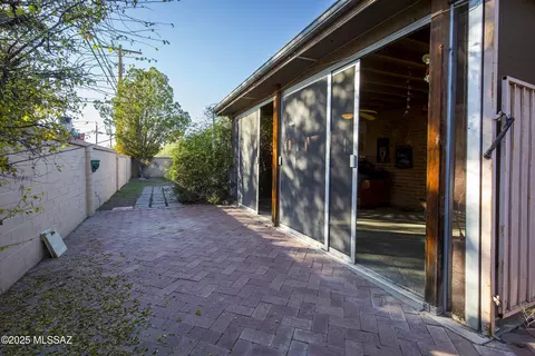 Exterior - 4902 E Copper St, Tucson, AZ 85712 photo 11 of 24