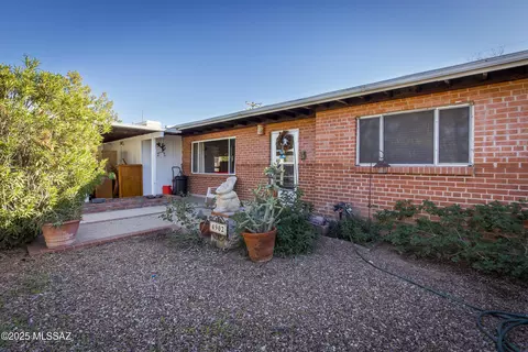 Exterior - 4902 E Copper St, Tucson, AZ 85712 photo 18 of 24
