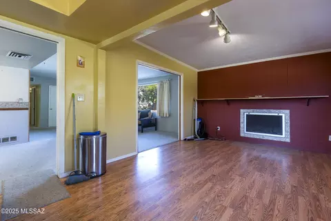 Living - 4902 E Copper St, Tucson, AZ 85712 photo 9 of 9