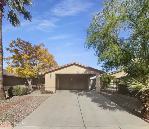 1624 W Mulholland Ct, Tucson, AZ 85746