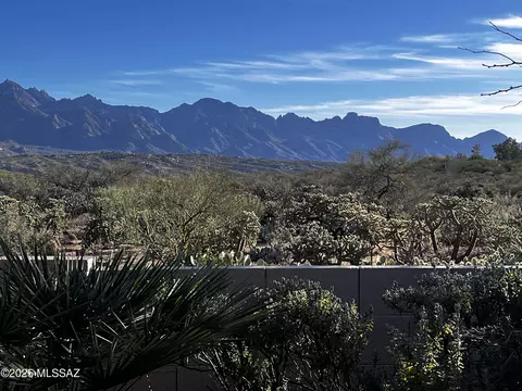 63741 E Vacation Dr, Tucson, AZ 85739