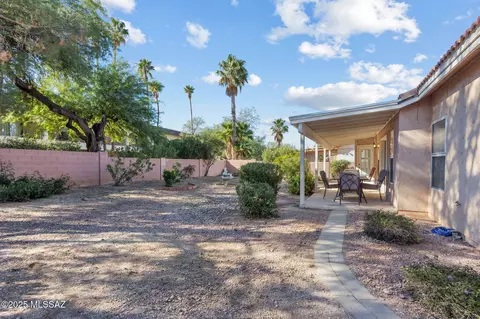 Exterior - 9960 E Covington St, Tucson, AZ 85748 photo 4 of 7