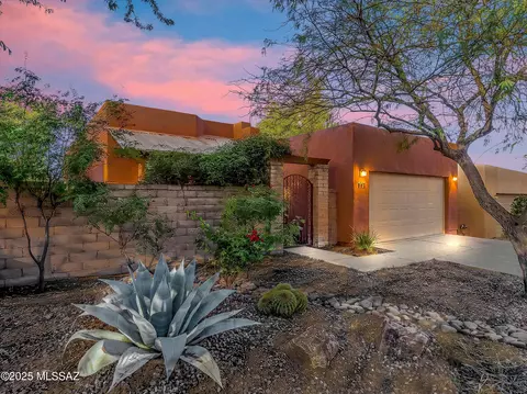 112 S Happy Valley Saddle Dr, Tucson, AZ 85748