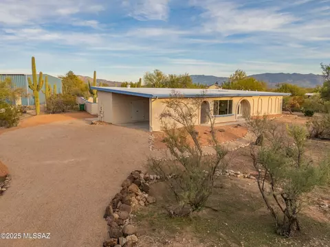 3622 N Harrison Rd, Tucson, AZ 85749
