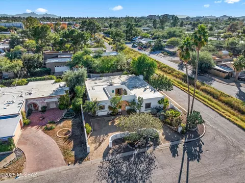 View/Area - 2302 E Mitchell St, Tucson, AZ 85719 photo 2 of 2