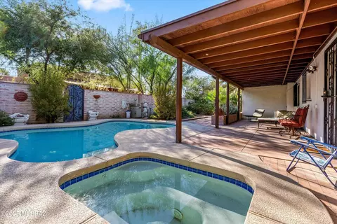 Exterior - 2302 E Mitchell St, Tucson, AZ 85719 photo 7 of 11
