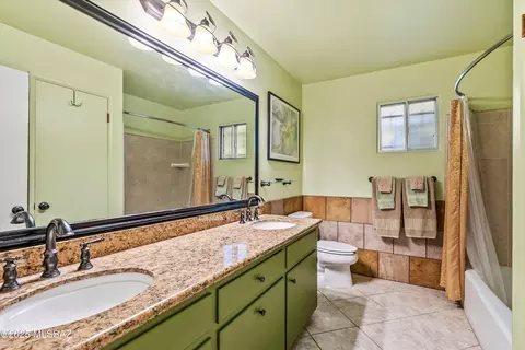 Bath - 2302 E Mitchell St, Tucson, AZ 85719 photo 2 of 2