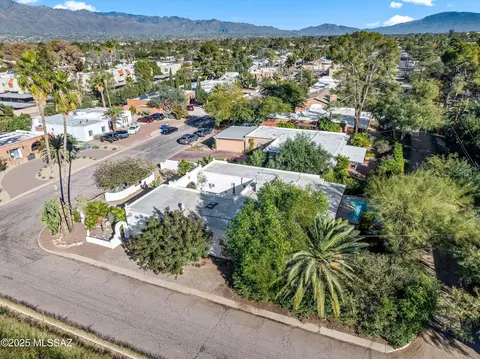 View/Area - 2302 E Mitchell St, Tucson, AZ 85719 photo 1 of 2