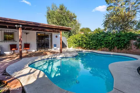 Exterior - 2302 E Mitchell St, Tucson, AZ 85719 photo 9 of 11