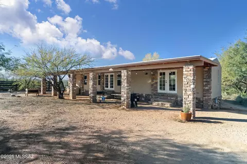 16880 S Country Club Rd, Sahuarita, AZ 85629