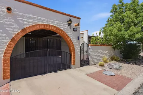 1407 Placita Apache, Green Valley, AZ 85622