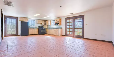 1151 E Border Rd, Bisbee, AZ 85603 photo 3