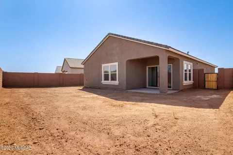 Exterior - 14115 E Canidae Dr, Vail, AZ 85641 photo 6 of 10