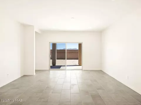 6917 W Sweetshade Ln, Tucson, AZ 85757 photo 4