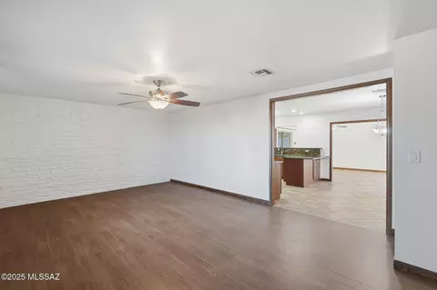 Living - 852 S Stuart Pl, Tucson, AZ 85710 photo 3 of 6