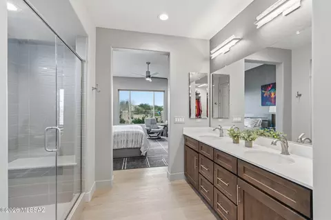 Bath - 2419 E Wrightson View Dr, Green Valley, AZ 85614 photo 2 of 3