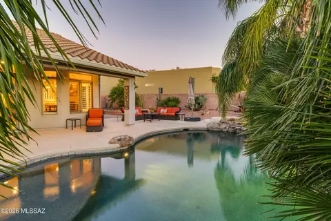 2682 E Glen Canyon Rd, Green Valley, AZ 85614