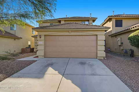 341 W Amber Hawk Ct, Green Valley, AZ 85614