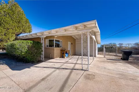 Exterior - 885 S Post Rd, Benson, AZ 85602 photo 2 of 5