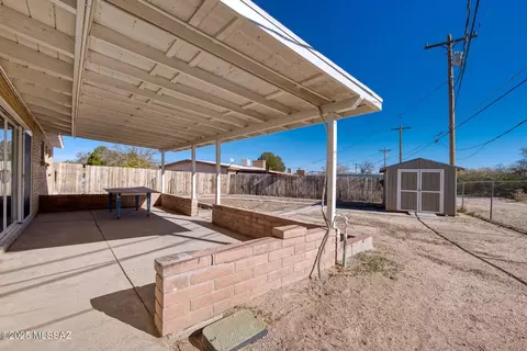 Exterior - 885 S Post Rd, Benson, AZ 85602 photo 3 of 5