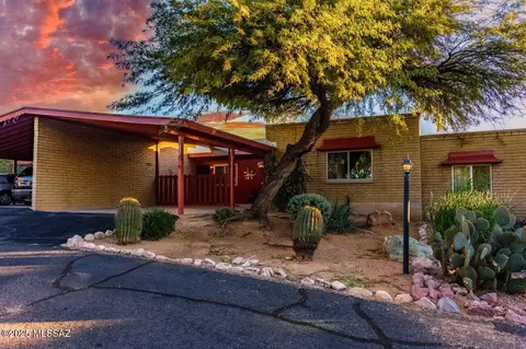 126 E Mountain Morning Dr, Oro Valley, AZ 85704