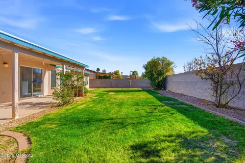 10138 E Sunrise Meadow Pl, Tucson, AZ 85747 photo 11