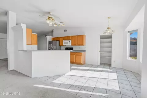 10138 E Sunrise Meadow Pl, Tucson, AZ 85747 photo 42