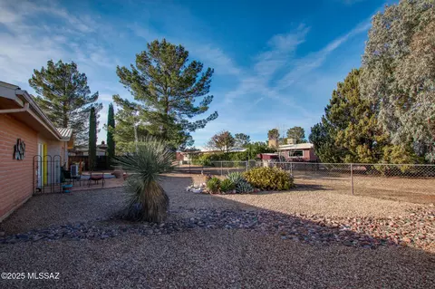 Exterior - 1007 E Mescal Dr, Sunsites, AZ 85625 photo 13 of 15