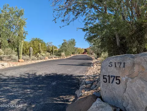 5151 W Camino De Manana, Tucson, AZ 85742
