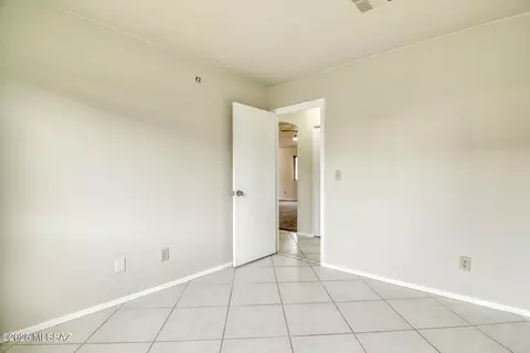 Bedroom - 8825 E Fruit Tree Dr, Tucson, AZ 85730 photo 2 of 4